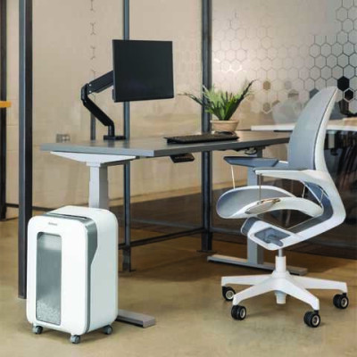 Знищувач Fellowes LX201 white, 12 аркушів, фрагменти 2х12 мм, кошик 22 літри f.U5050101